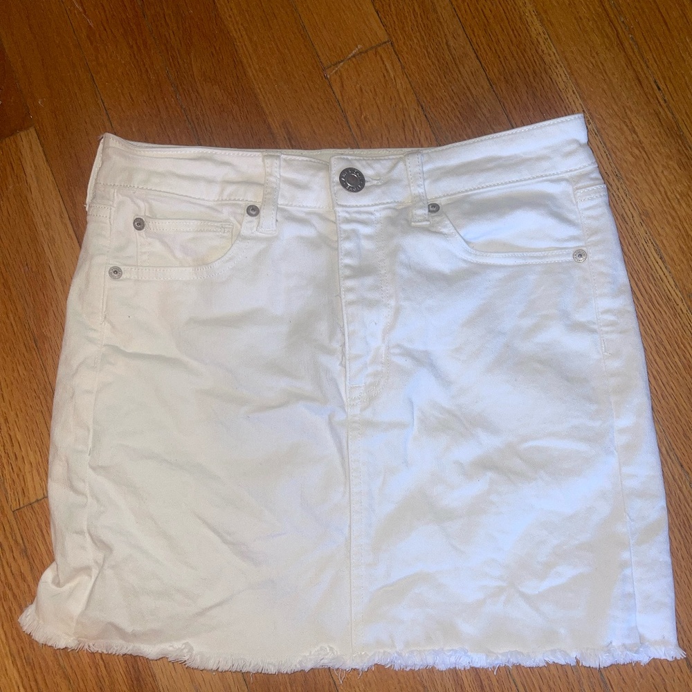 White American Eagle Jean Skirt Size 6